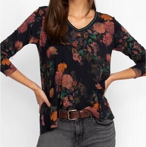 Johnny Was Janie Favorite Long Sleeve V-Neck Swing Tee – Amapola – Medium